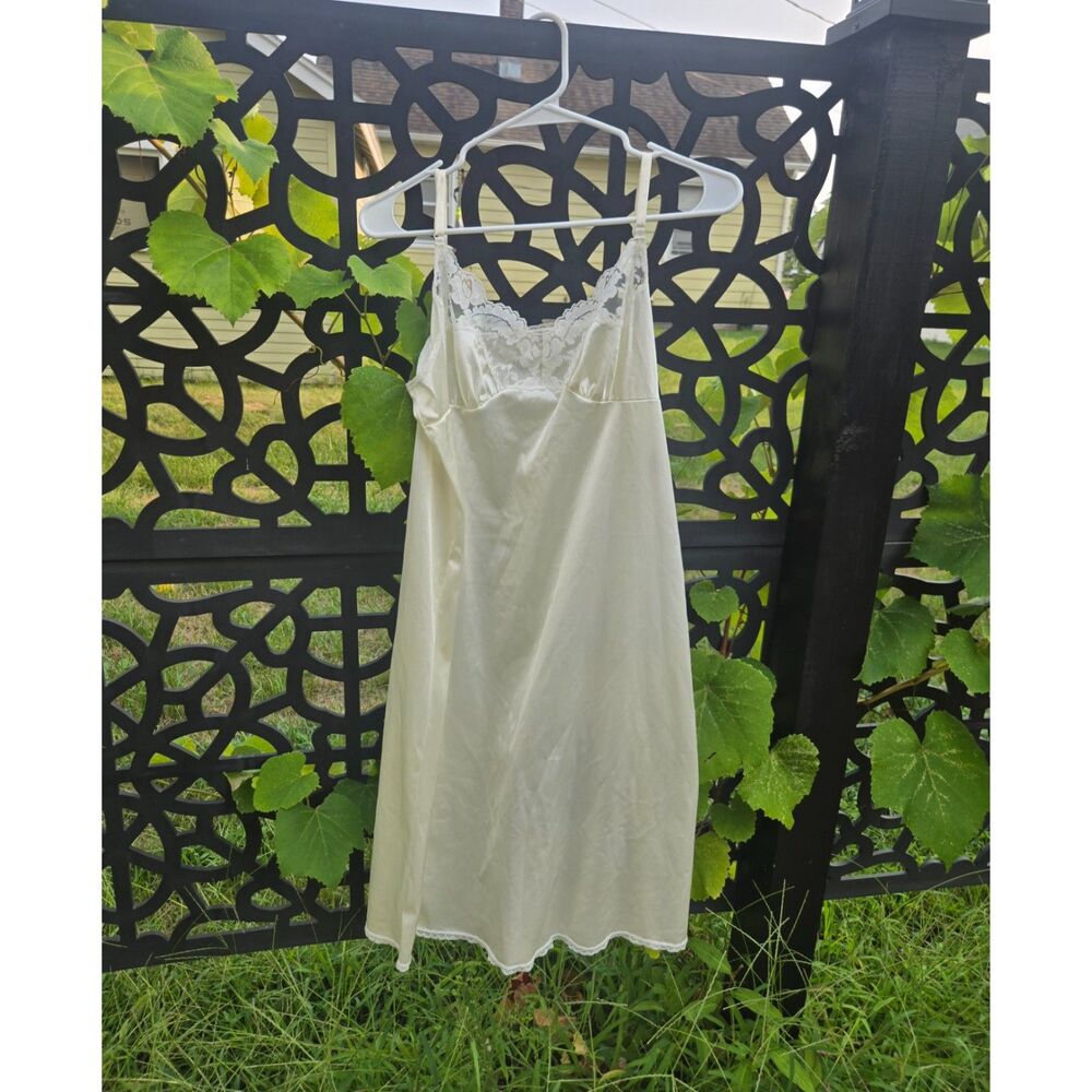 Women's Vintage 1990s Lace Silk Nightgown Lingerie Slip Maxi Dress Large